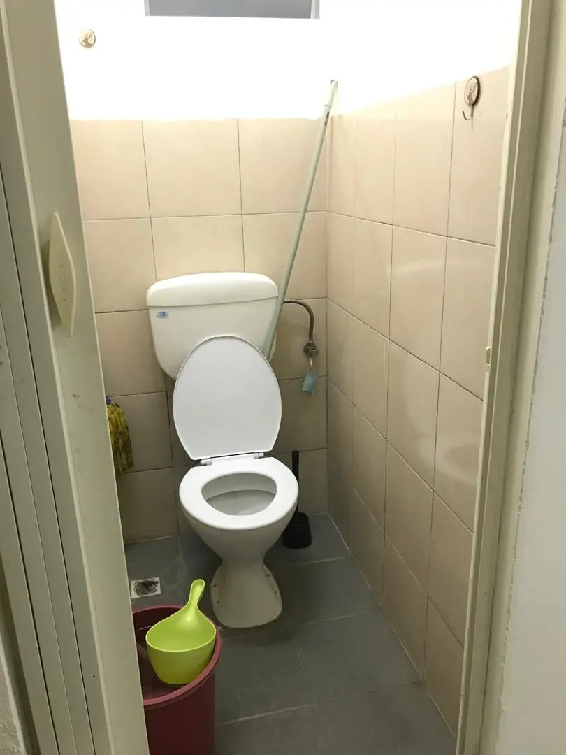 photo_6093463372524800856_y